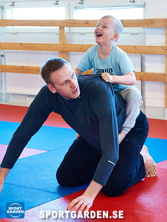 2015-04-18_05670_SLT-A77V