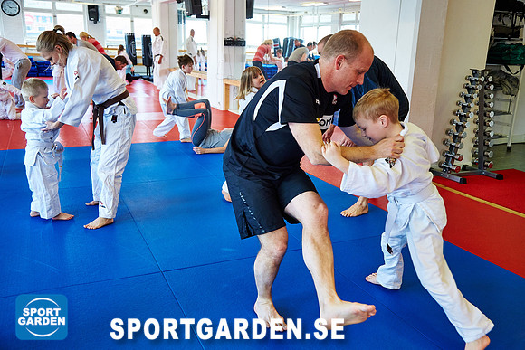 2016-04-23 Judo Stor och Liten 09.45-10.30